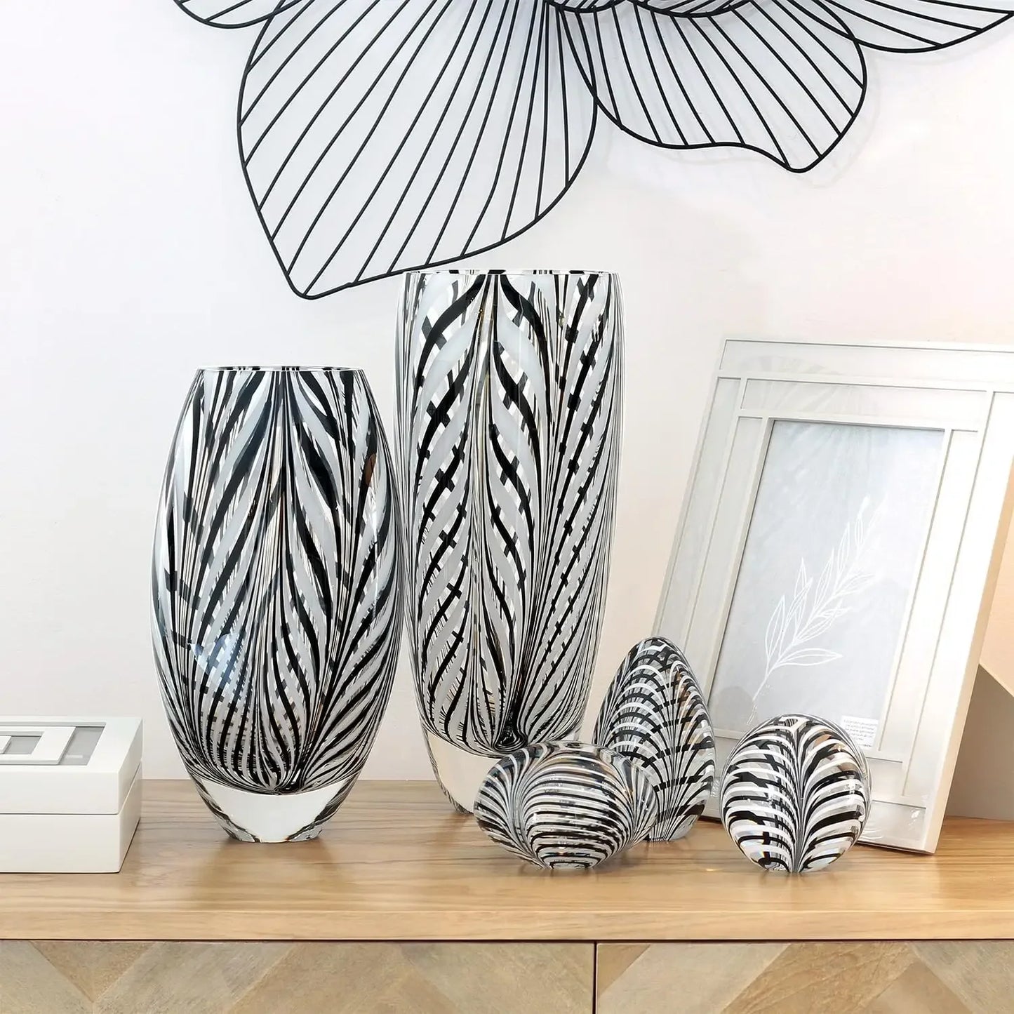 Hand Blown Murano Style Glass Vase With Feather Pattern